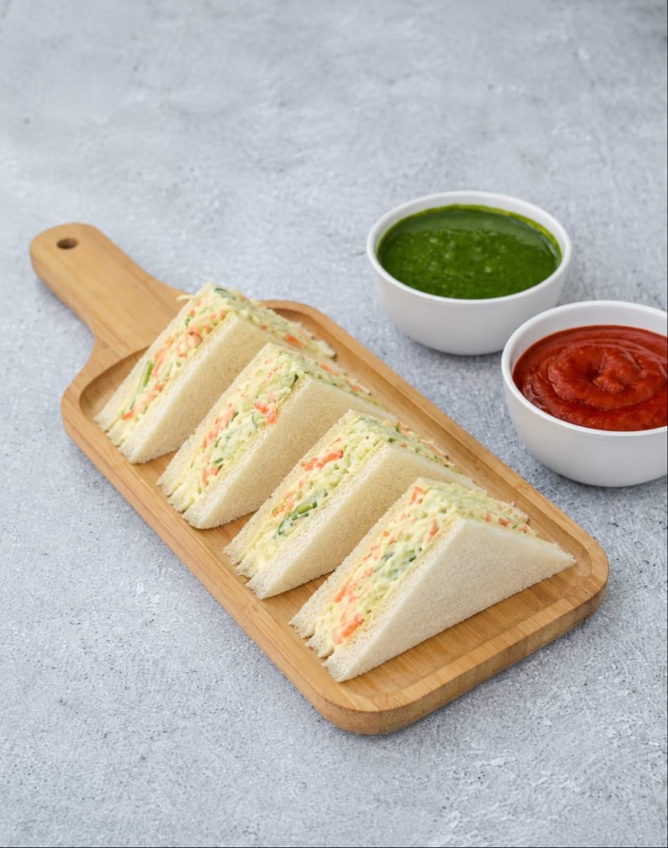 Delicious Coleslaw Sandwiches prepared by COOX