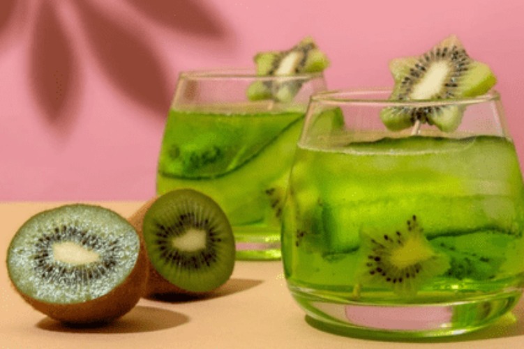 Delicious Kiwi Splash Cooler prepared by COOX