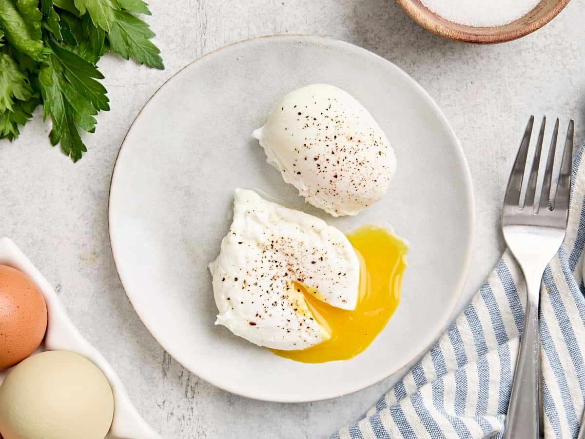 Delicious Poached Eggs prepared by COOX